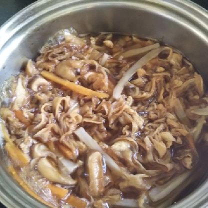 実家で切干大根をいただいたので家にある食材で蓮根、しいたけも足して作りました～副菜につくおきできて便利ですよね(^-^)美味しい味付けで簡単にできて助かりました